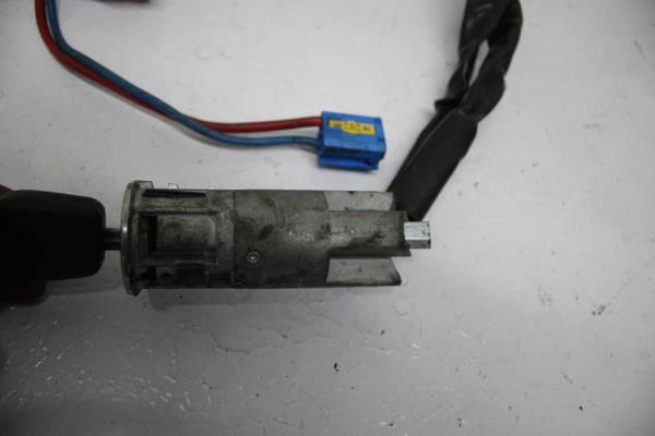 CONTACTEUR PEUGEOT / CITROEN - Vue 2